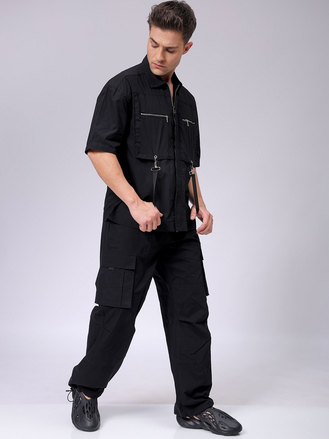 The Indian Garage Co Men Spread Collar Solid Cotton Relaxed Fit Casual Shirt