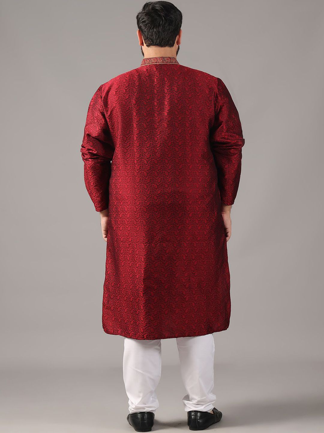 SOJANYA PLUS Size Paisley Woven Design Zari Band Collar Straight Kurta