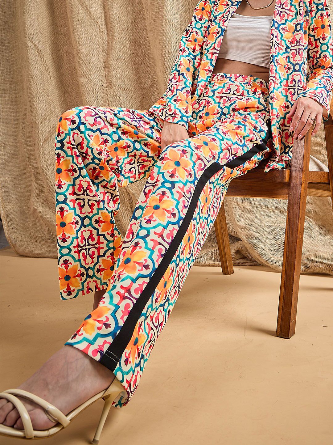 SASSAFRAS Women Ethnic Motifs Printed Relaxed Straight Leg Straight Fit High-Rise Trousers