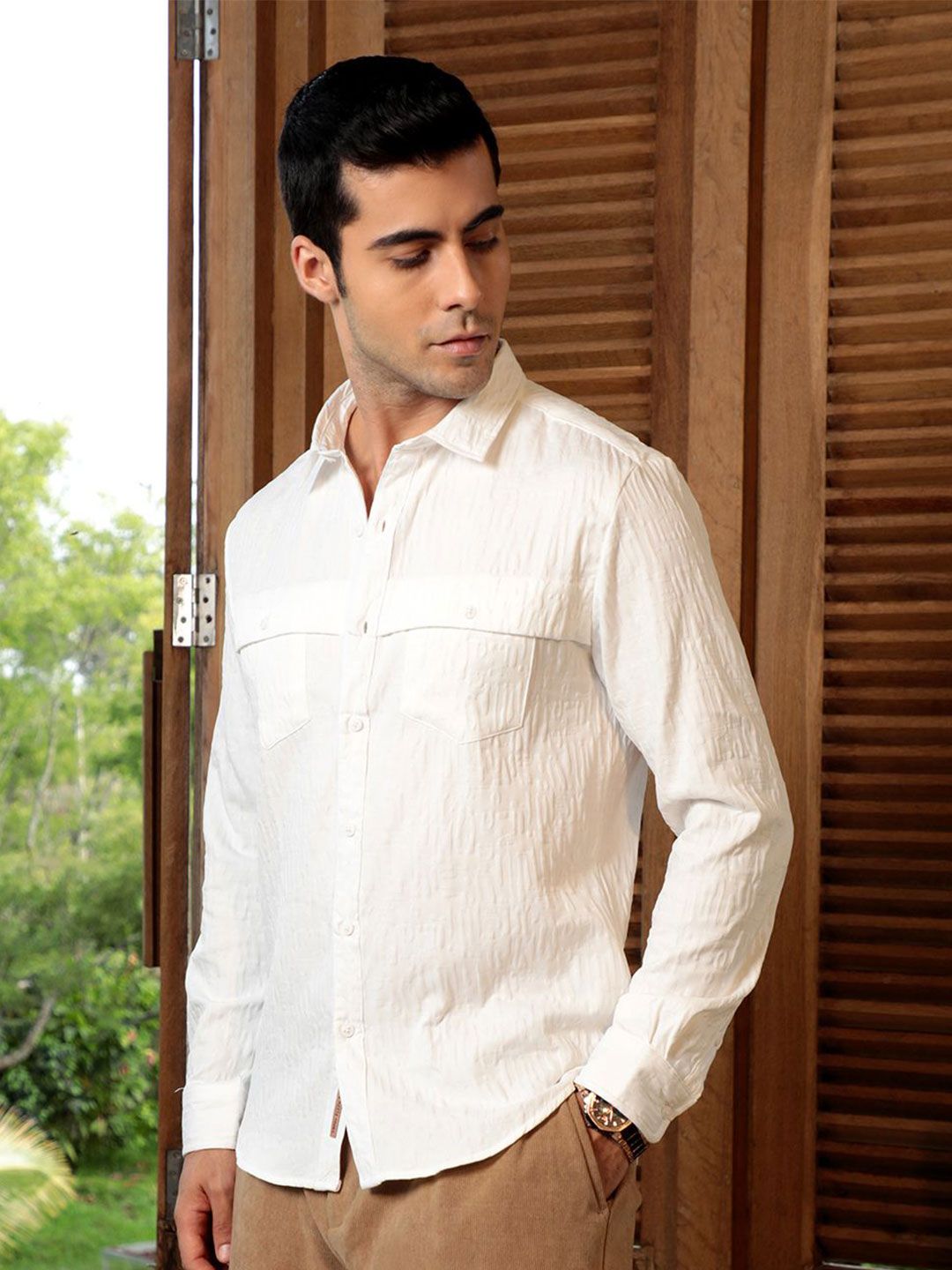 Campus Sutra Self Design Comfort Regular Fit Casual Shirt