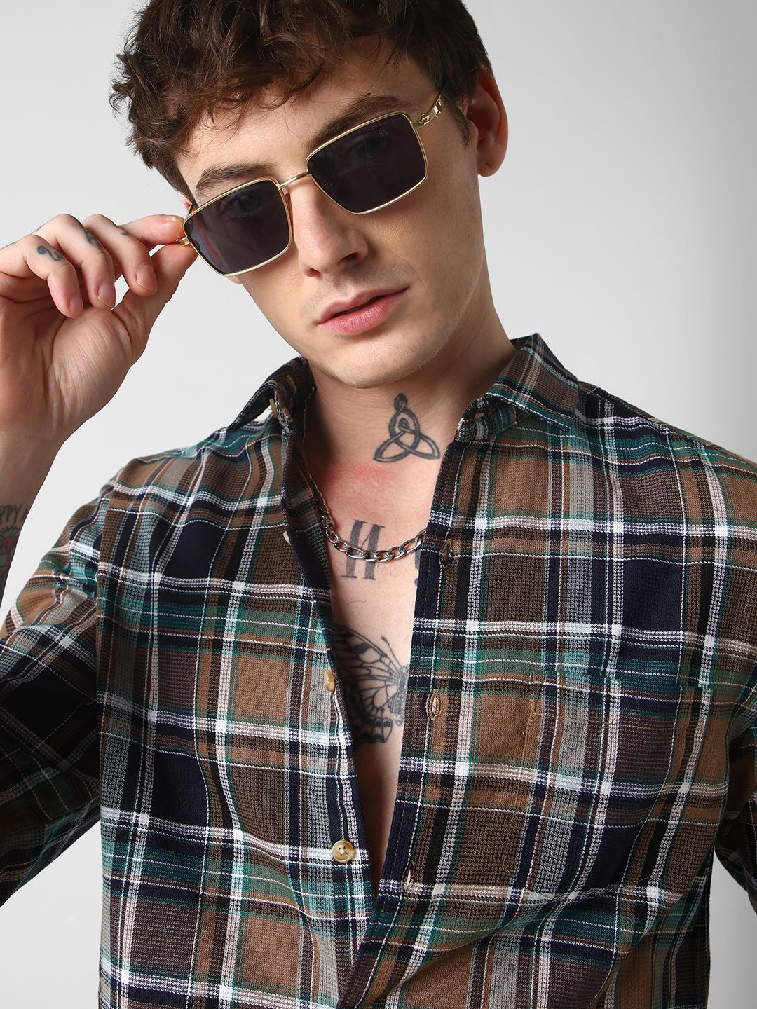 VASTRADO Men Classic Slim Fit Tartan Checks Casual Shirt