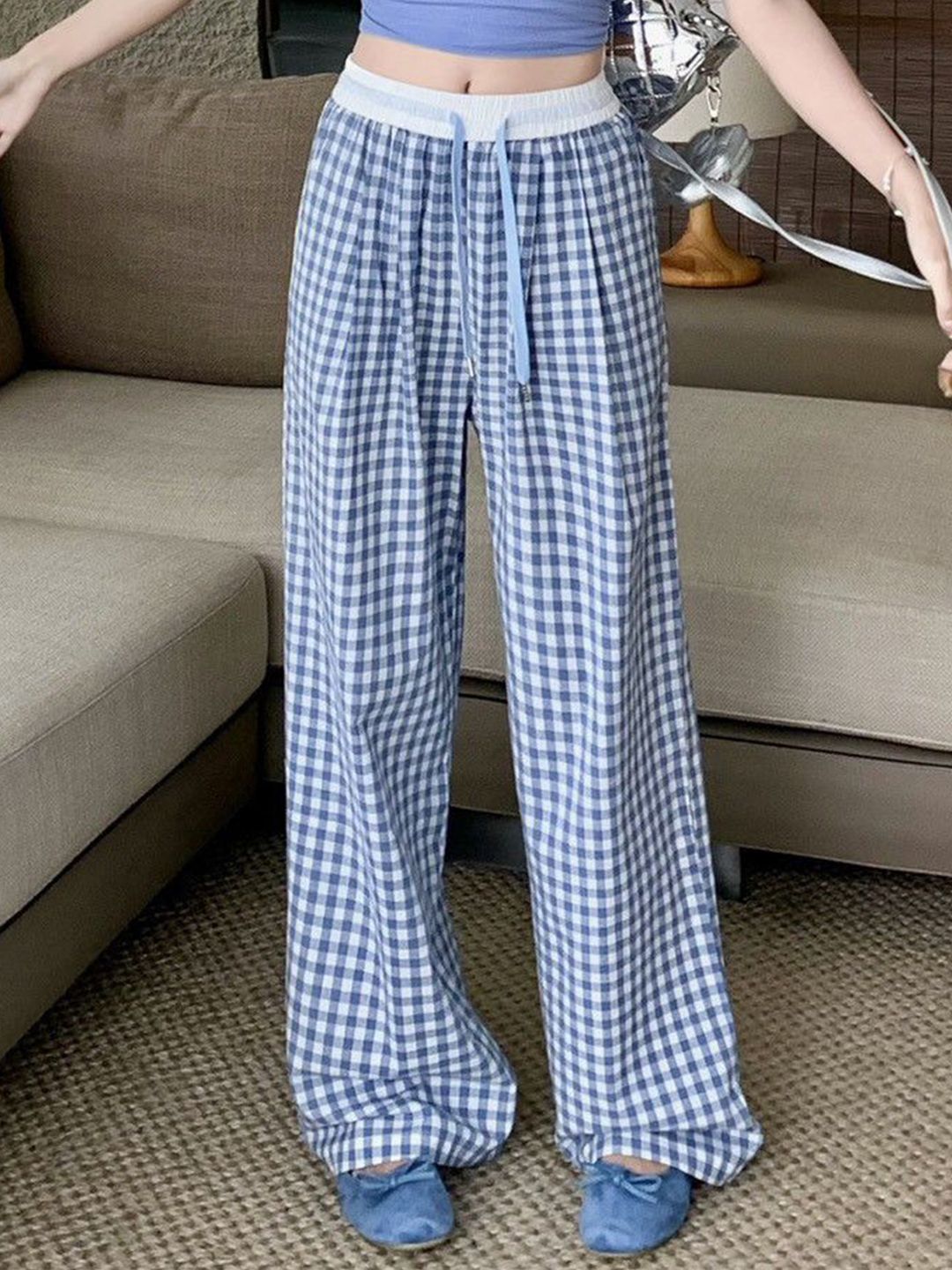DressBerry Women Mid-Rise Wide Leg Trousers