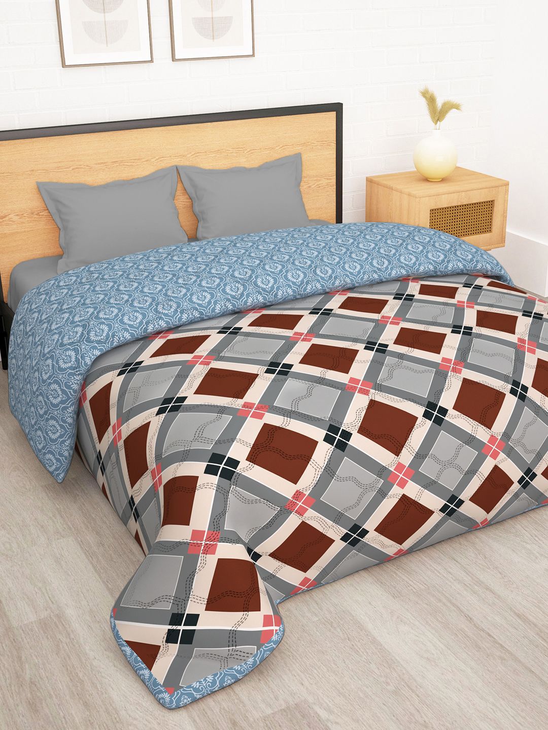Story@home Beige & Grey Printed Reversible 120 GSM AC Room Double Bed Comforter