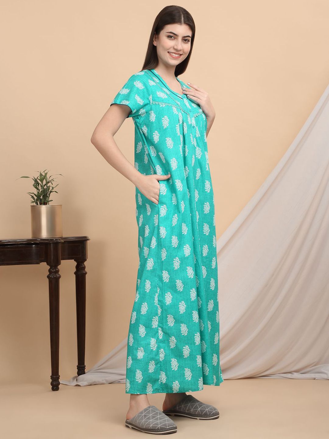 Sweet Dreams Ethnic Motifs Printed Pure Cotton Maxi Nightdress