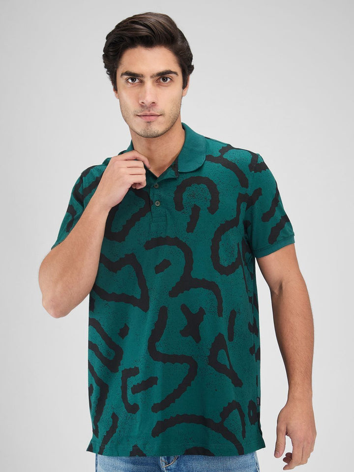 SPYKAR Men Typography Printed Polo Collar Pockets Slim Fit T-shirt