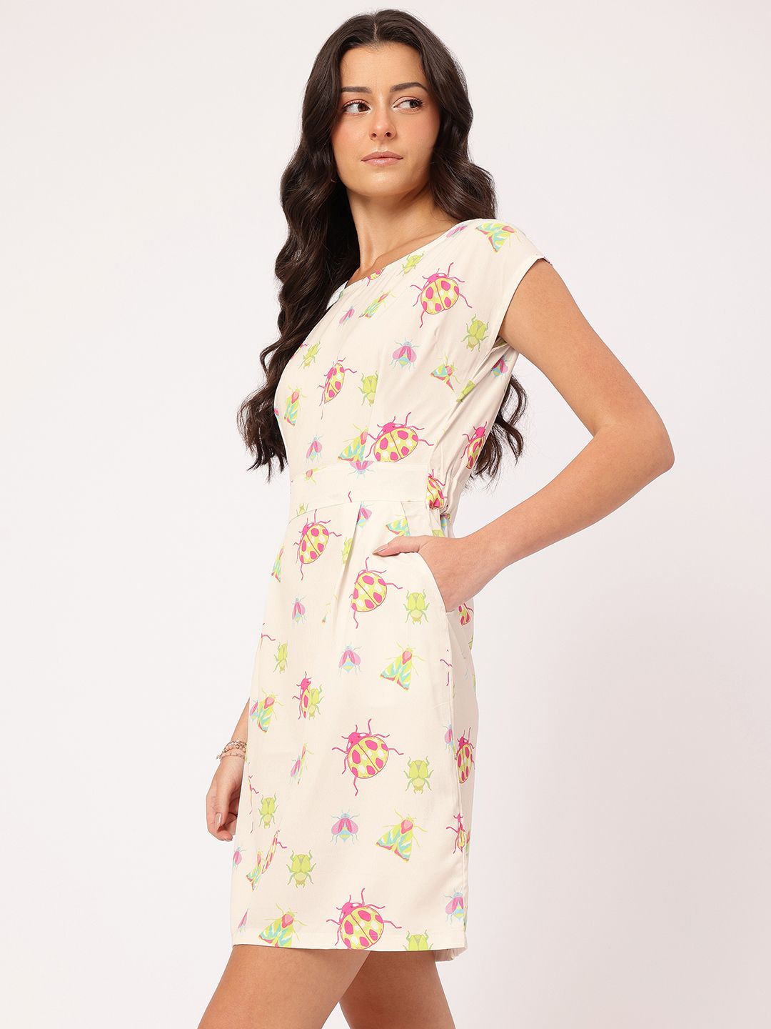 DressBerry Vacation Vibes Cinched Waist Conversational Print Sheath Dress