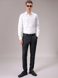 The Indian Garage Co Men Spread Collar Checked Slim Fit Shirt