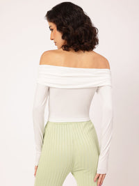 DressBerry Fearless & Fashionable Off Shoulder Fitted Full Sleeves Top