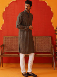 Jompers Men Floral Embroidered Regular Sequinned Kurta with Pyjamas