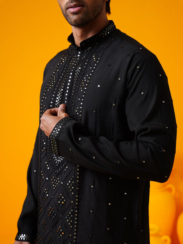 SOJANYA LUXE Sequinned Mandarin Collar Straight Kurta