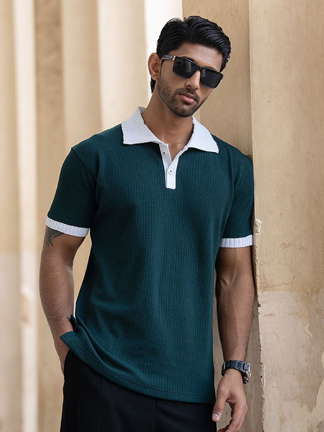 Powerlook Men Solid Polo Collar Regular Fit T-shirt