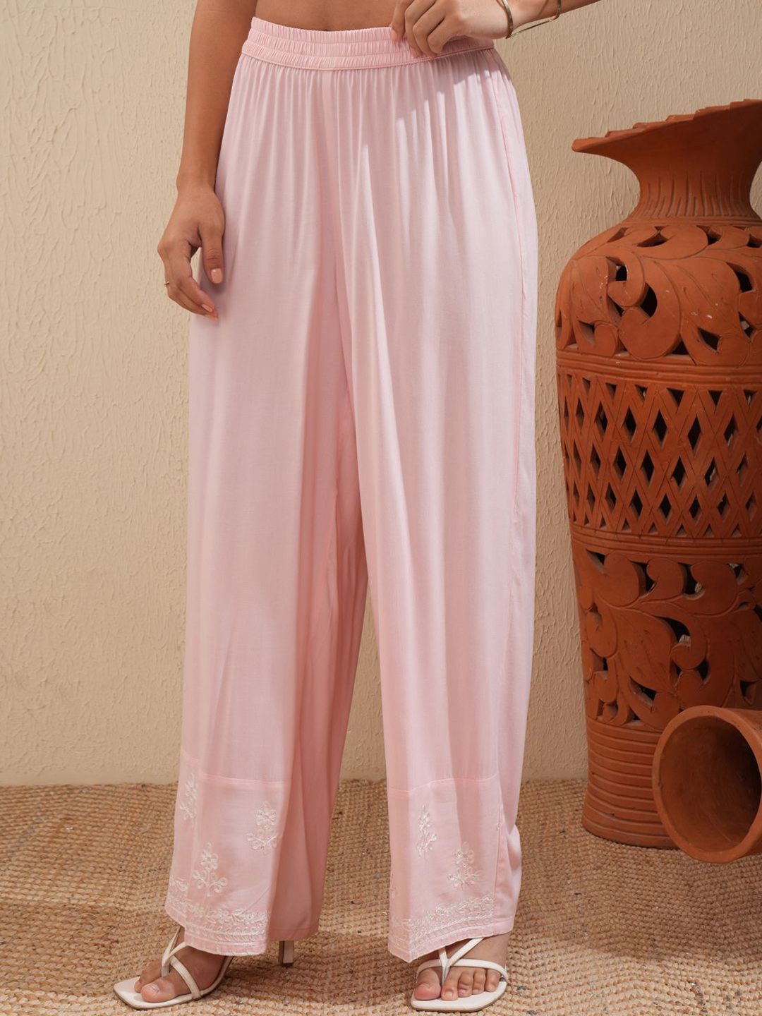 Vishudh Ethnic Motifs Embroidered Thread Work Straight Kurta With Palazzos