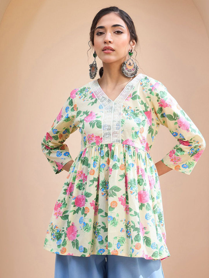 Shae by SASSAFRAS Floral Printed V-Neck Patchwork Pure Cotton Patchwork Kurti