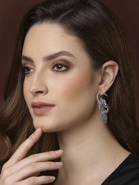Anting-anting Jatuh Berbentuk Merak Bersalut Perak Anouk