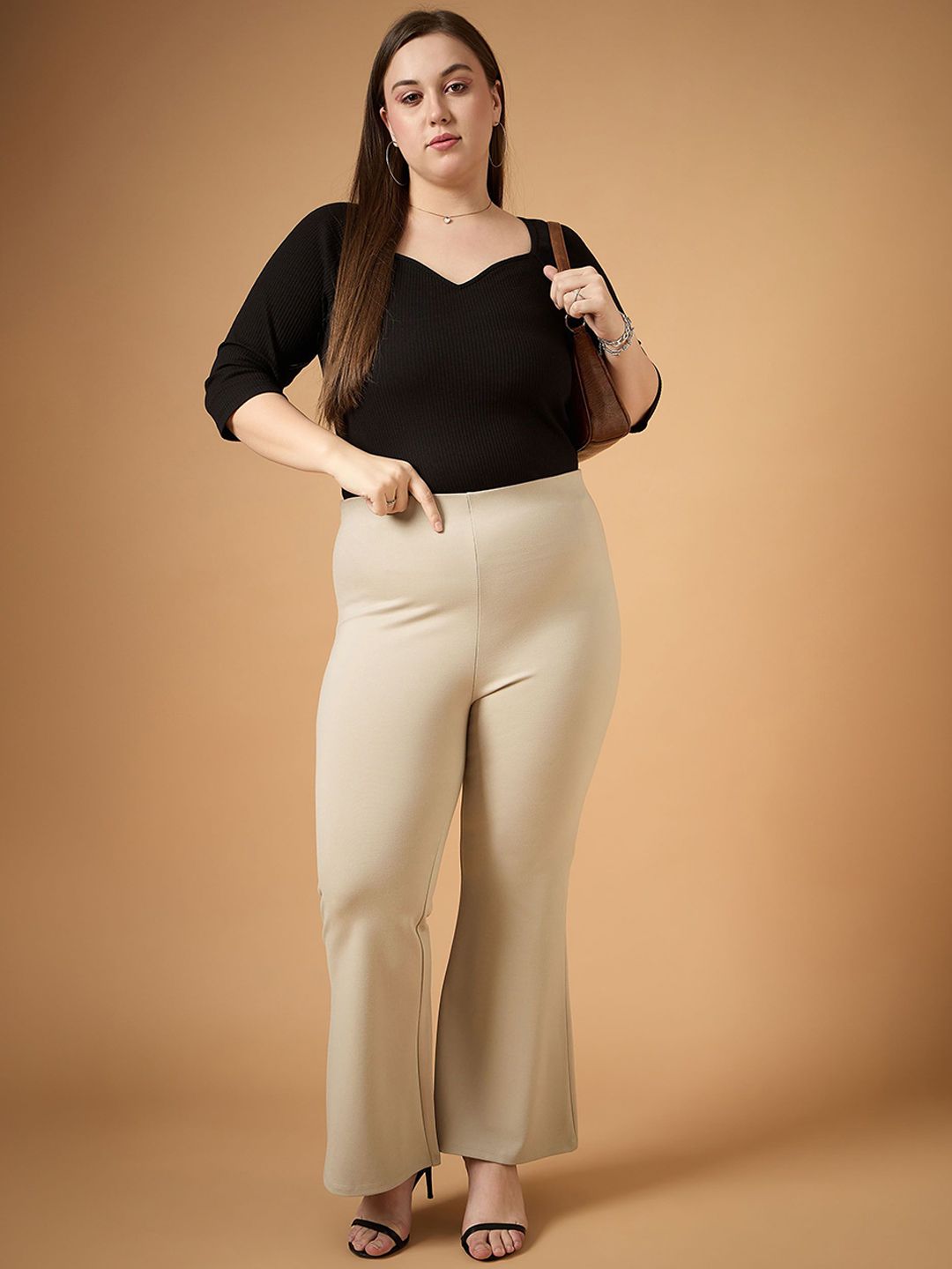 SASSAFRAS Curve Women Comfort Slim Fit High-Rise Trousers