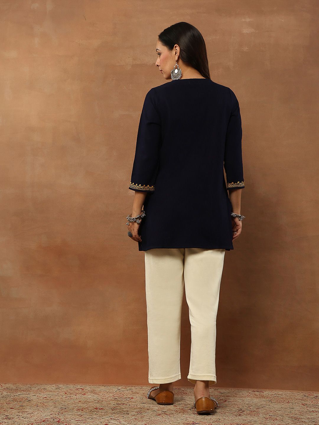 House of Chikankari Women Navy Blue Woollen Aari Embroidered Kurta