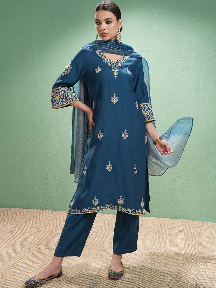 Vishudh Women Floral Embroidered Regular Thread Work Kurta with Trousers & With Dupatta