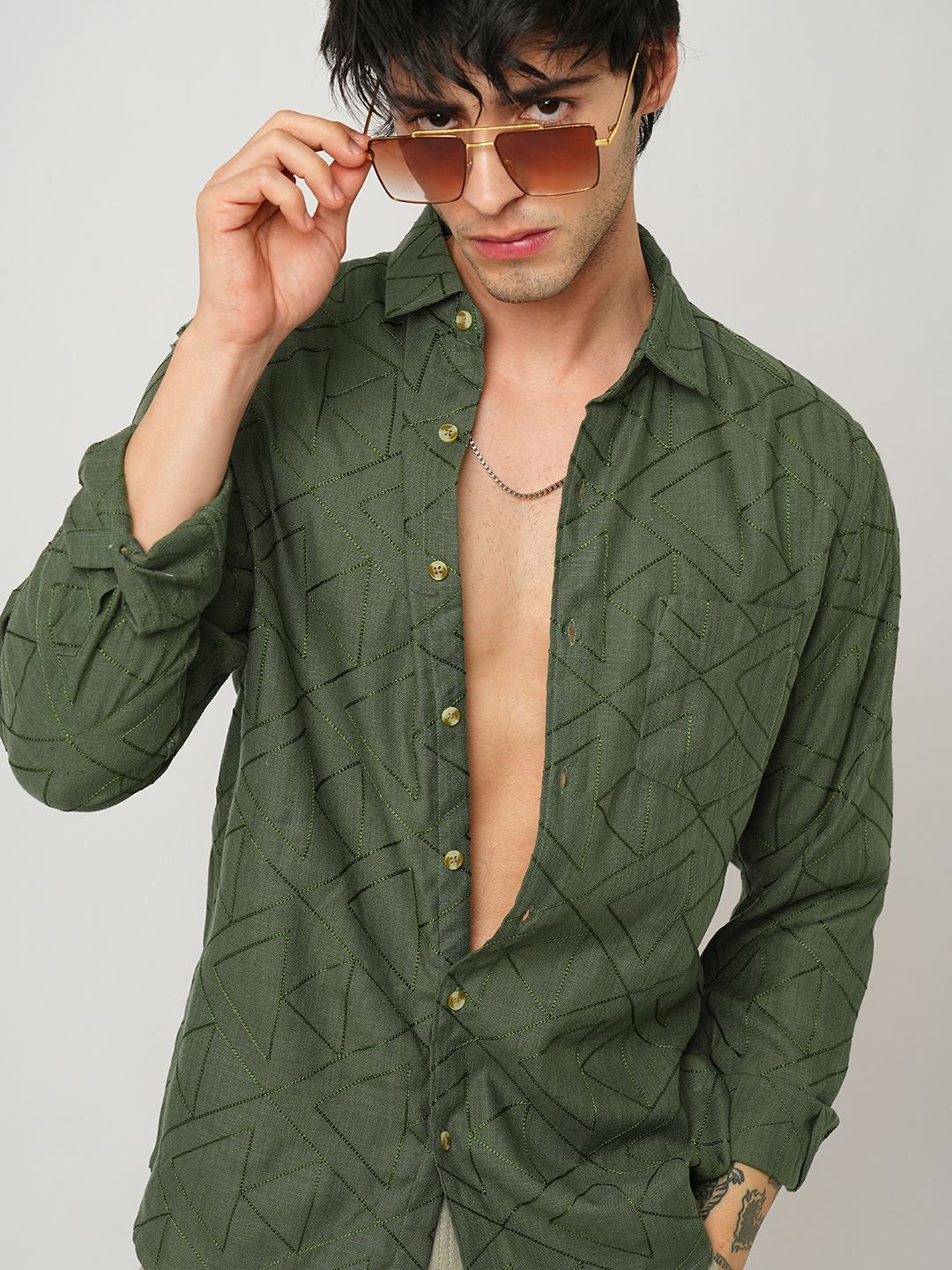 VASTRADO Men Classic Spread Collar Textured Cotton Slim Fit Casual Shirt