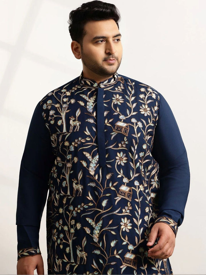 SOJANYA PLUS Men Floral Embroidered Regular Thread Work Kurta with Pyjamas
