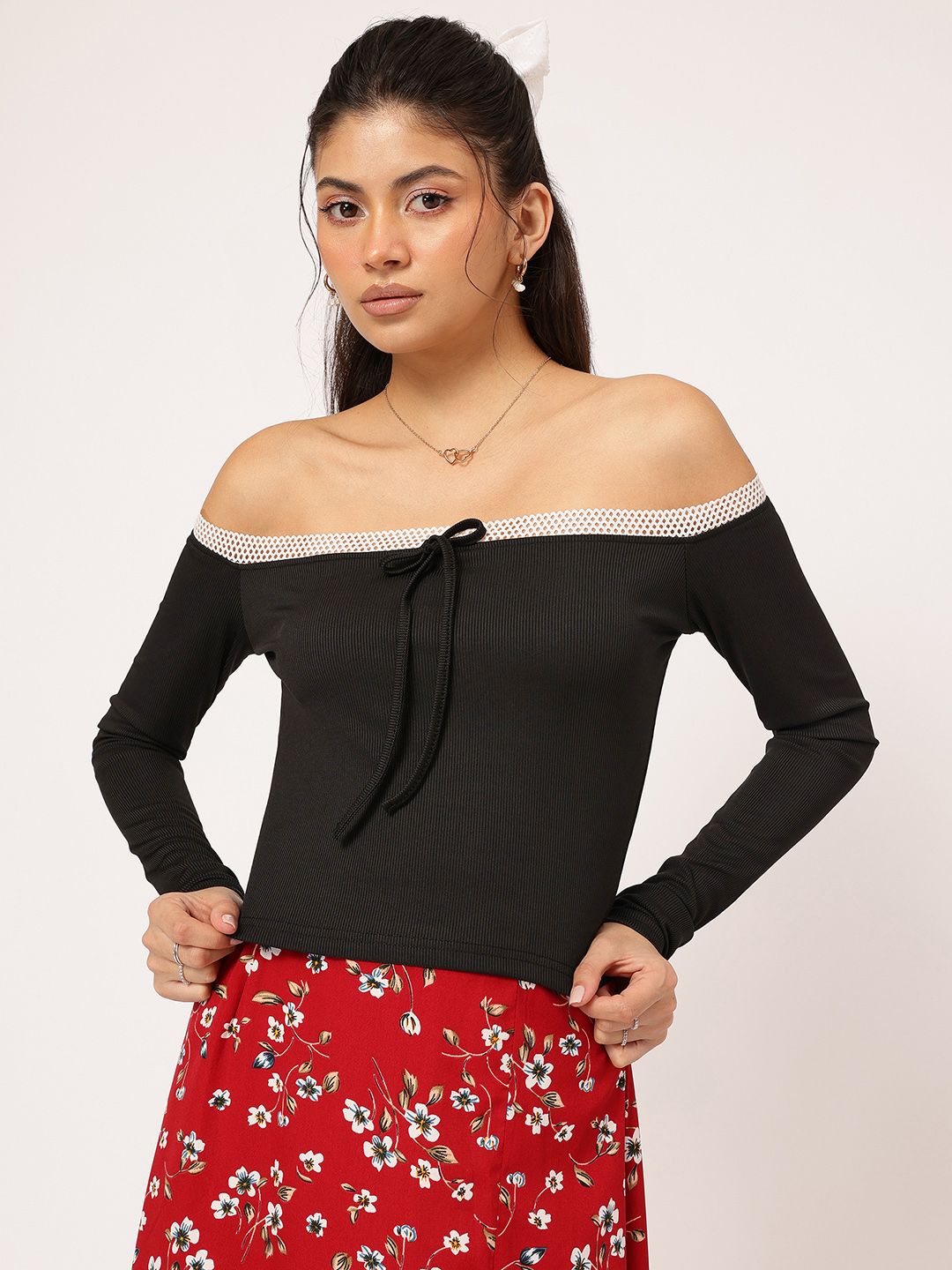 DressBerry Sweet & Spicy Bow-Detail Off-Shoulder Ribbed Top