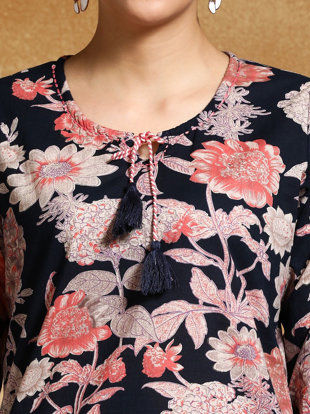Varanga Women Floral Printed Floral Kurta