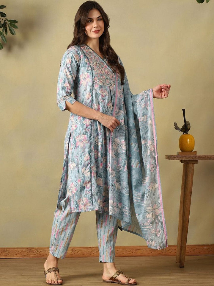 Mamicha Women Floral Printed Angrakha Thread Work Pure Cotton Kurta with Trousers & With Dupatta