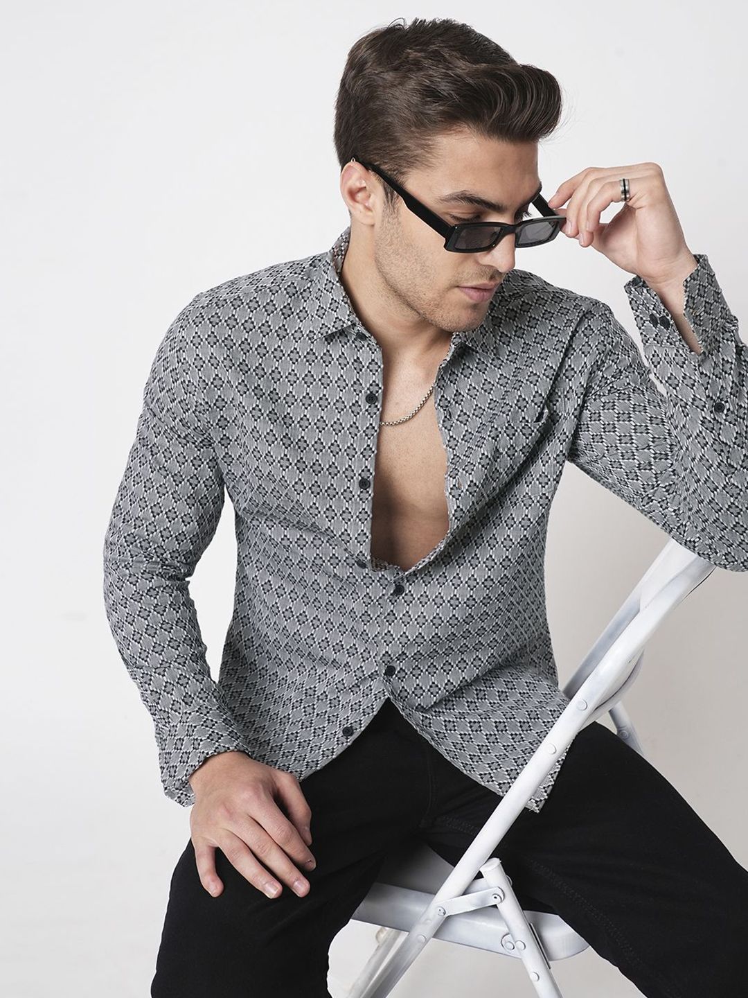 VASTRADO Men Classic Slim Fit Opaque Casual Shirt