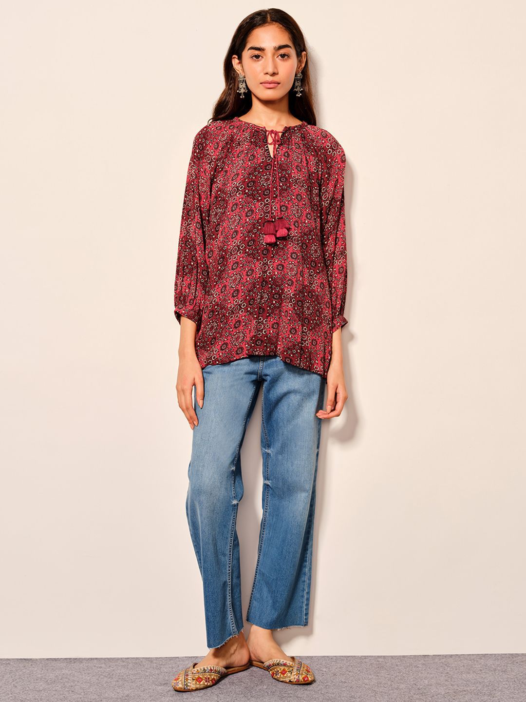 Global Desi Women Floral Printed Tie-Up Neck Top