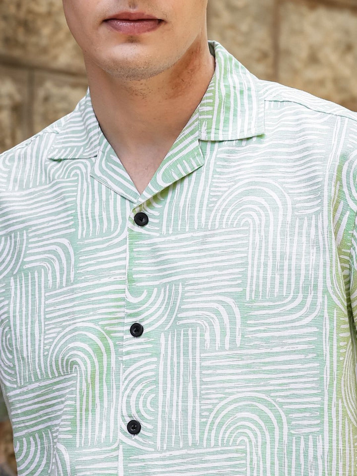Baju Kasual Kapas Kolar Cuba Eszett Bercetak Abstrak