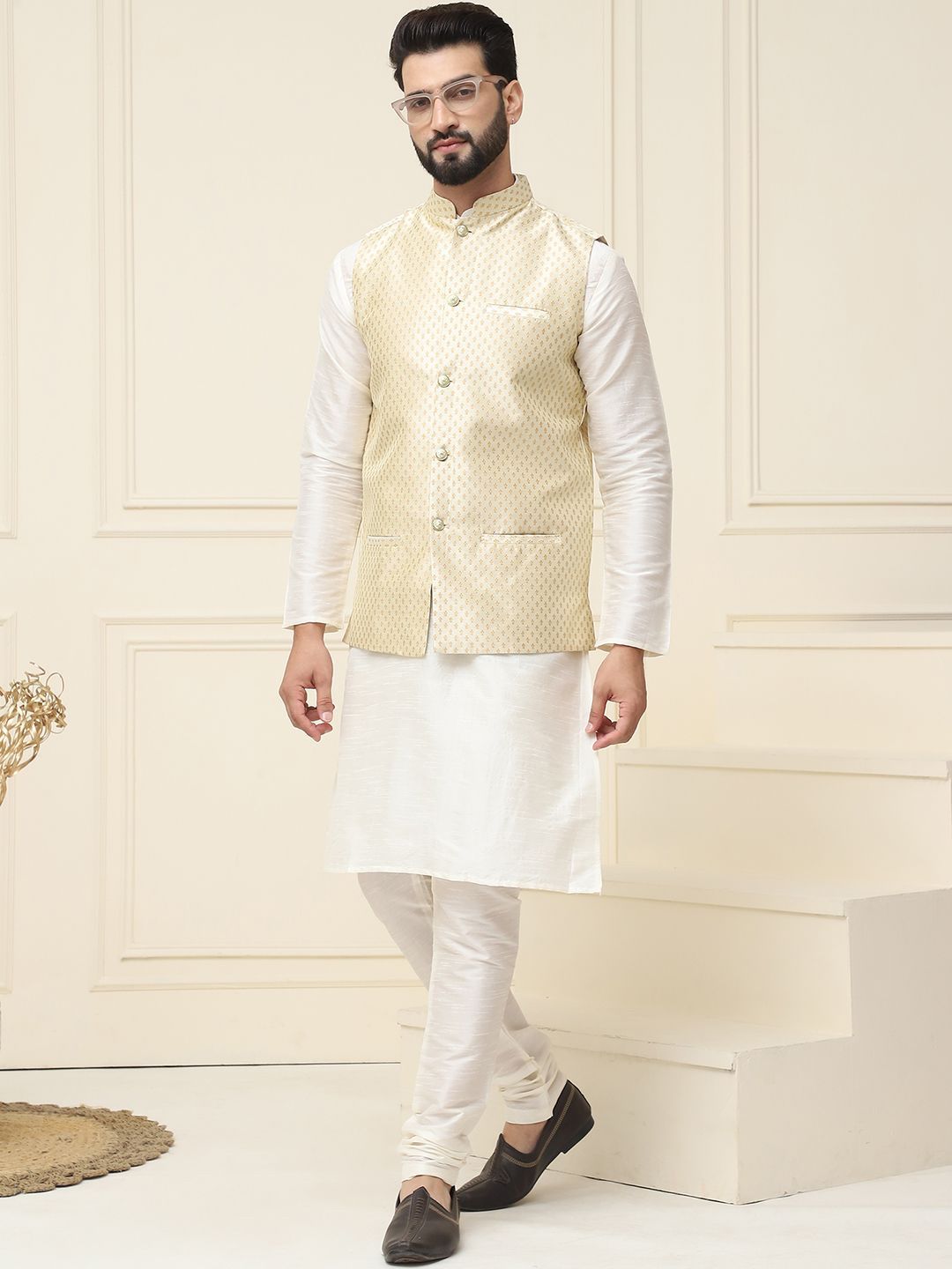 SOJANYA Mandarin Collar Kurta with Churidar With Nehru jacket