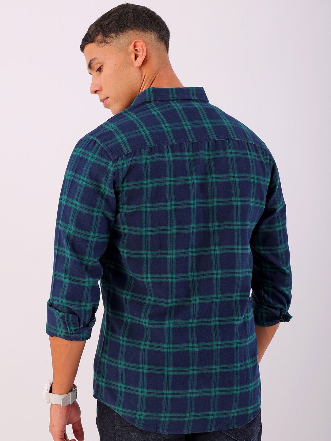 The Indian Garage Co Men Spread Collar Checked Cotton Slim Fit Casual Shirt