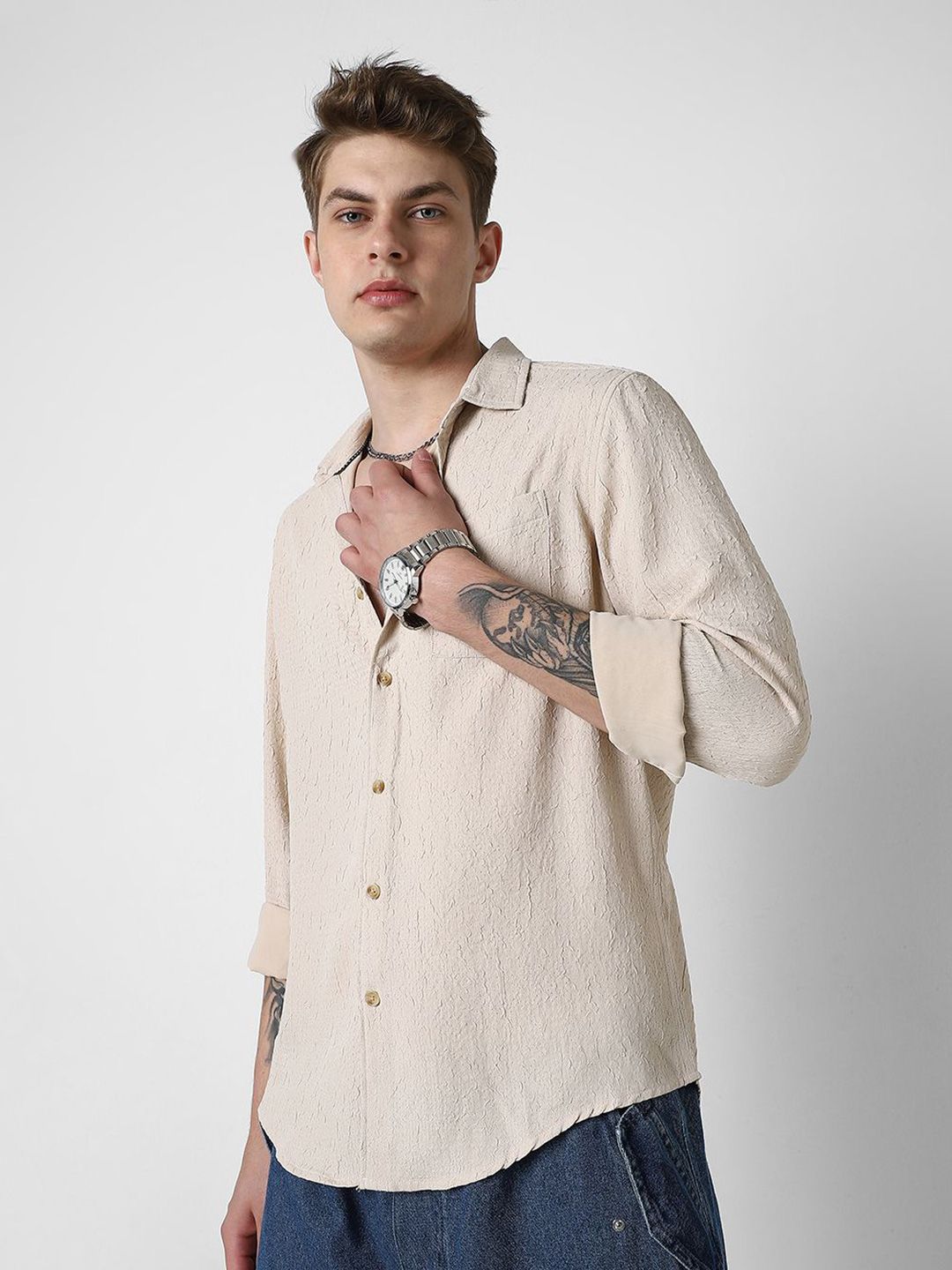VASTRADO Men Classic Cutaway Collar Textured Slim Fit Casual Shirt