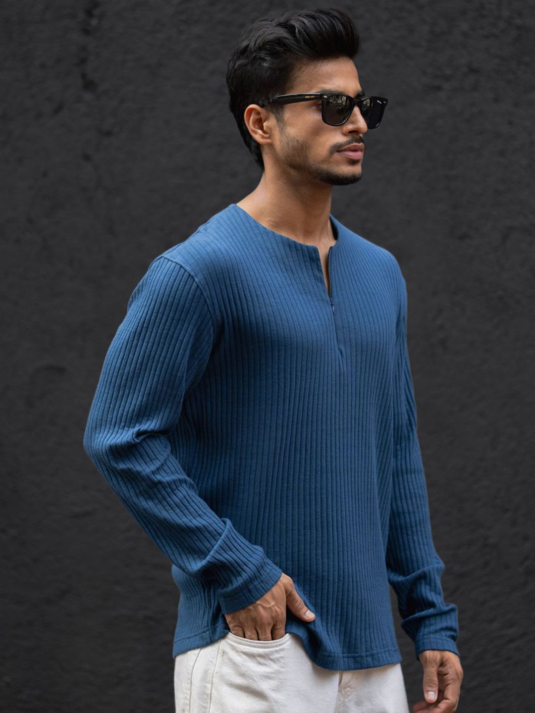 Powerlook Men Solid Round Neck Cotton T-shirt