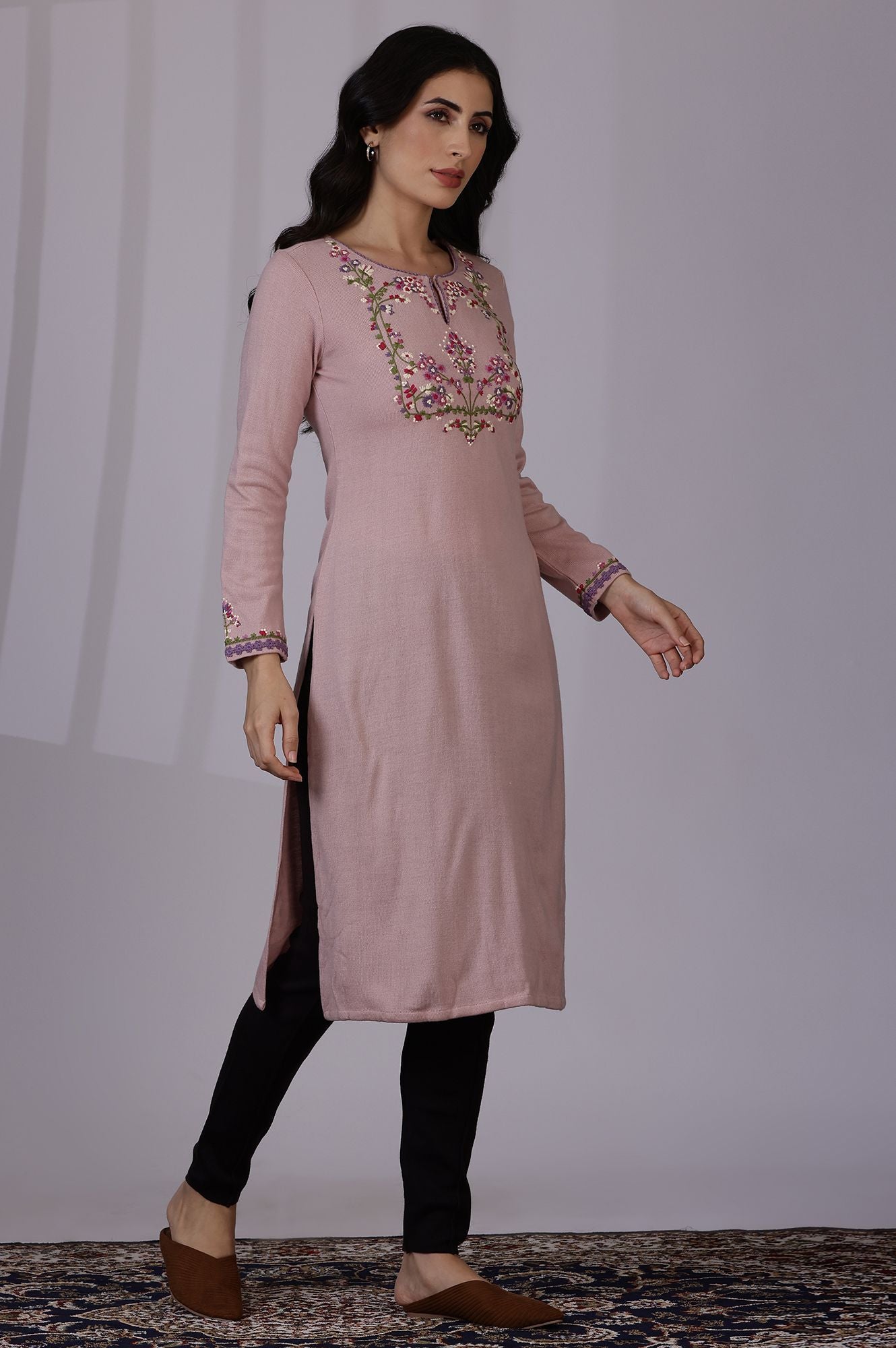 W Floral Embroidered Keyhole Neck Straight Kurta