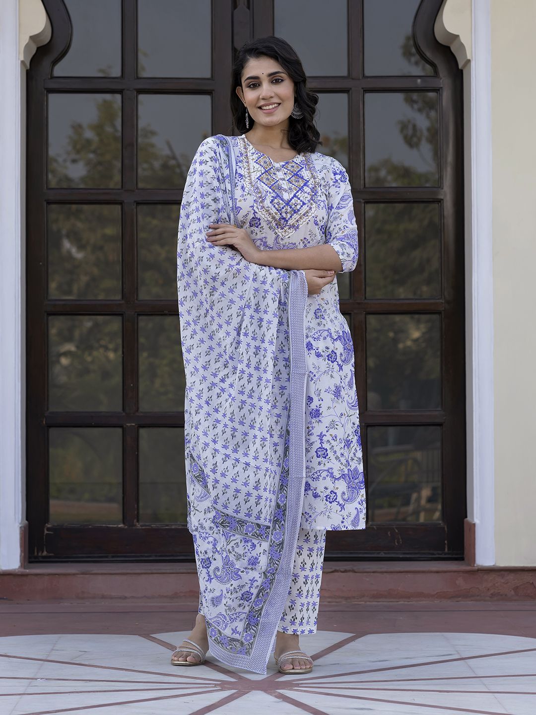 Kalini Wanita Paisley Kurta Kapas Tulen Biasa Dengan Seluar & Dengan Dupatta