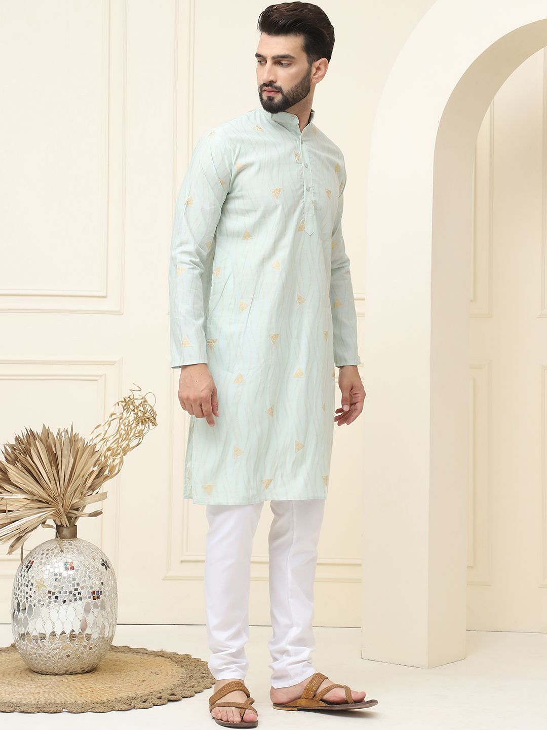 SOJANYA Geometric Woven Design Mandarin Collar Silk Cotton Straight Kurta dengan Piyama