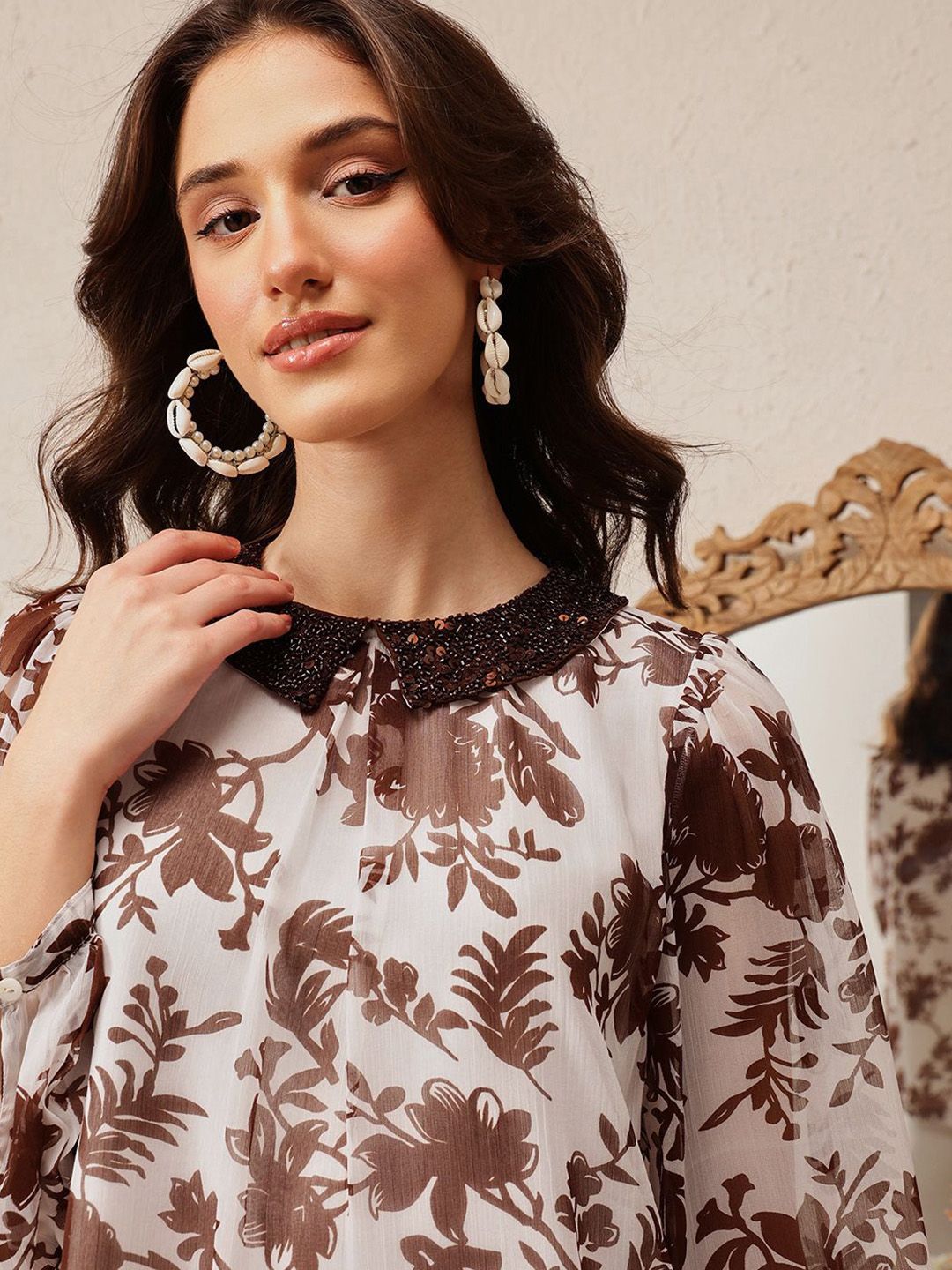Quiero Women Floral Dicetak Peter Pan Collar atas
