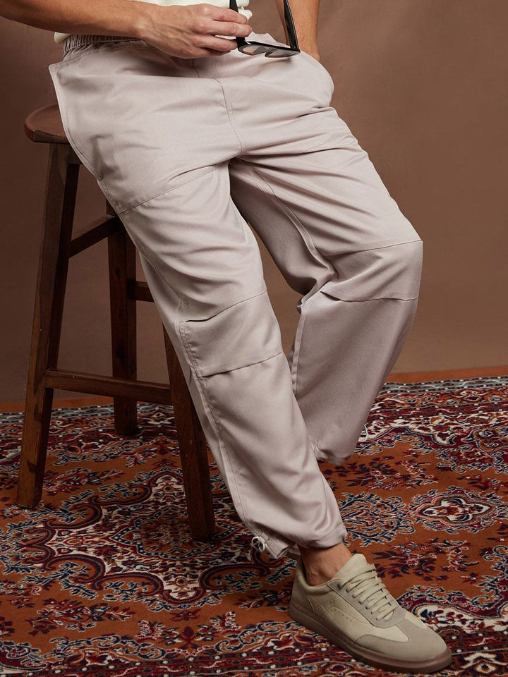 Campus Sutra Men Comfort Relaxed Fit Cargos Trousers