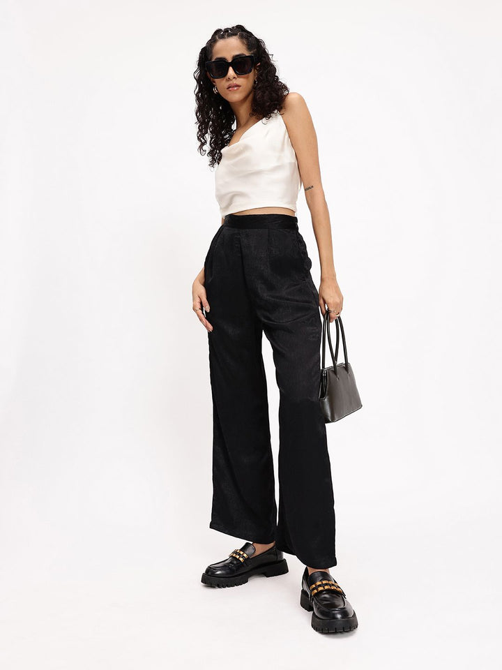 DressBerry Women Essential Pleated Flare Trousers