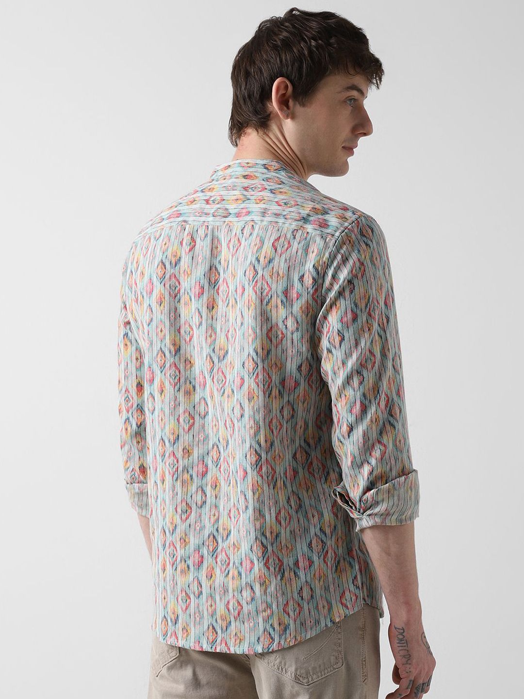 VASTRADO Geometric Woven Design Mandarin Collar Straight Short Kurta