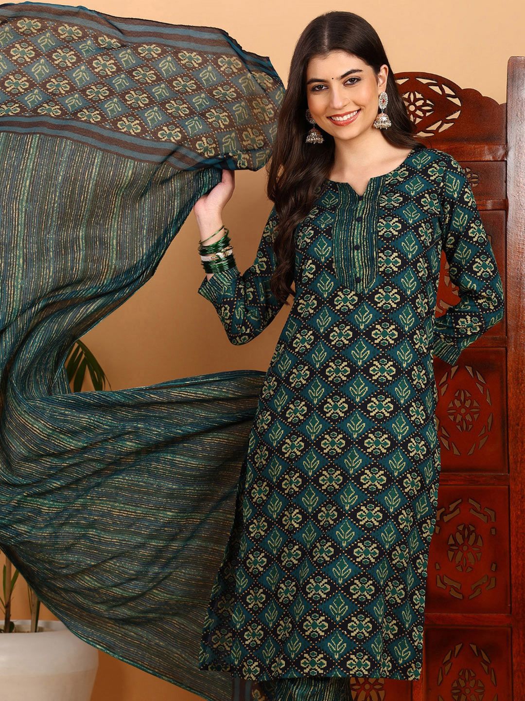 KALINI Ethnic Motifs Printed Kurta & Trousers With Dupatta