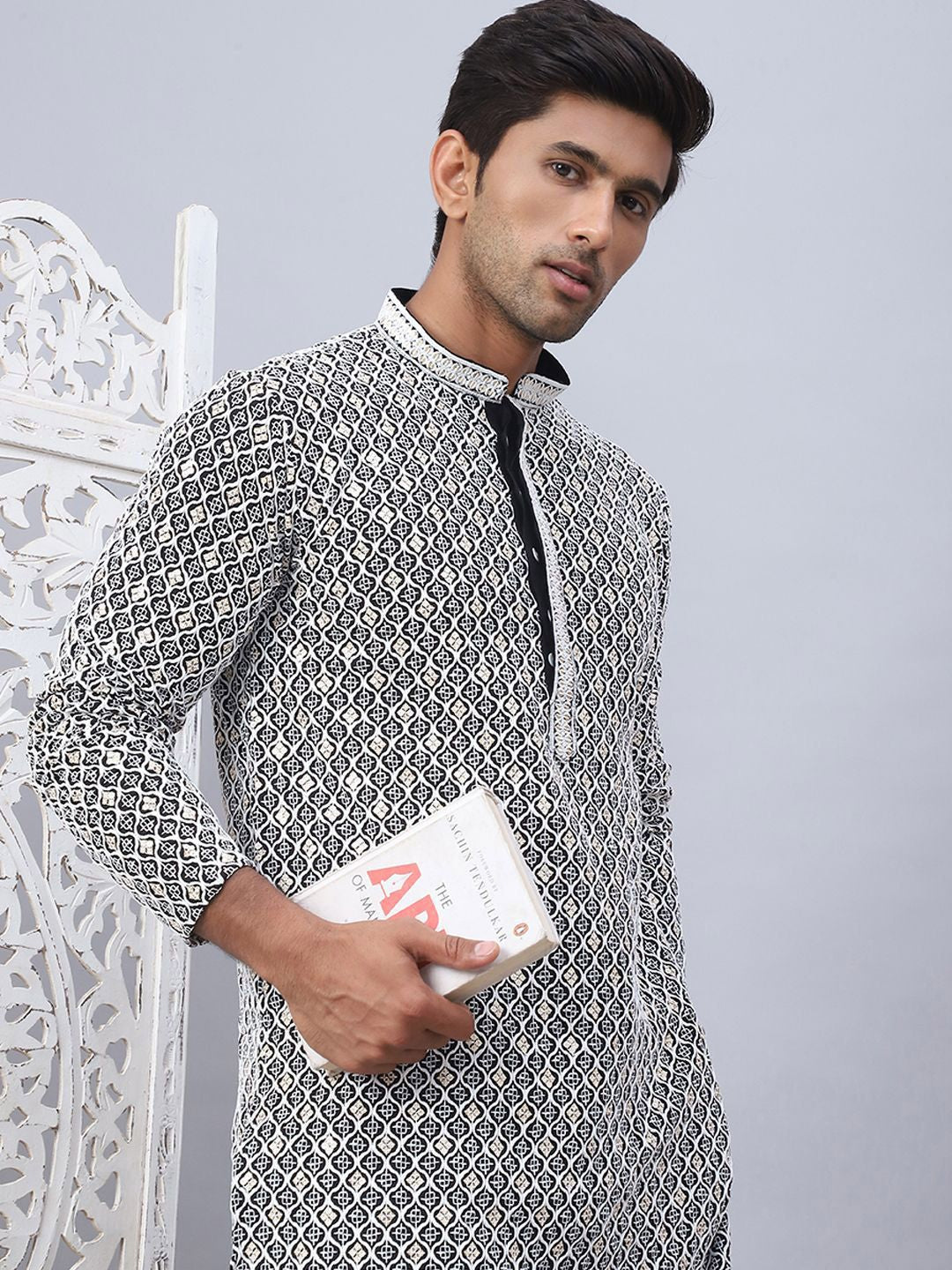 Jompers Geometric Embroidered Chikankari Pure Cotton Straight Kurta With Pyjamas