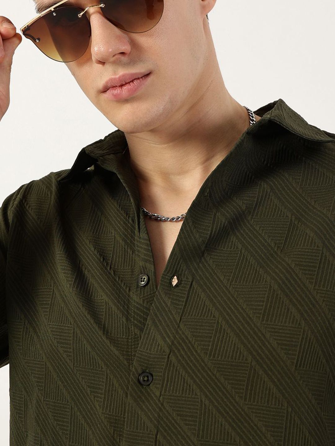Thomas Scott Men Premium Spread Collar Textured Solid Slim Fit Casual Shirt
