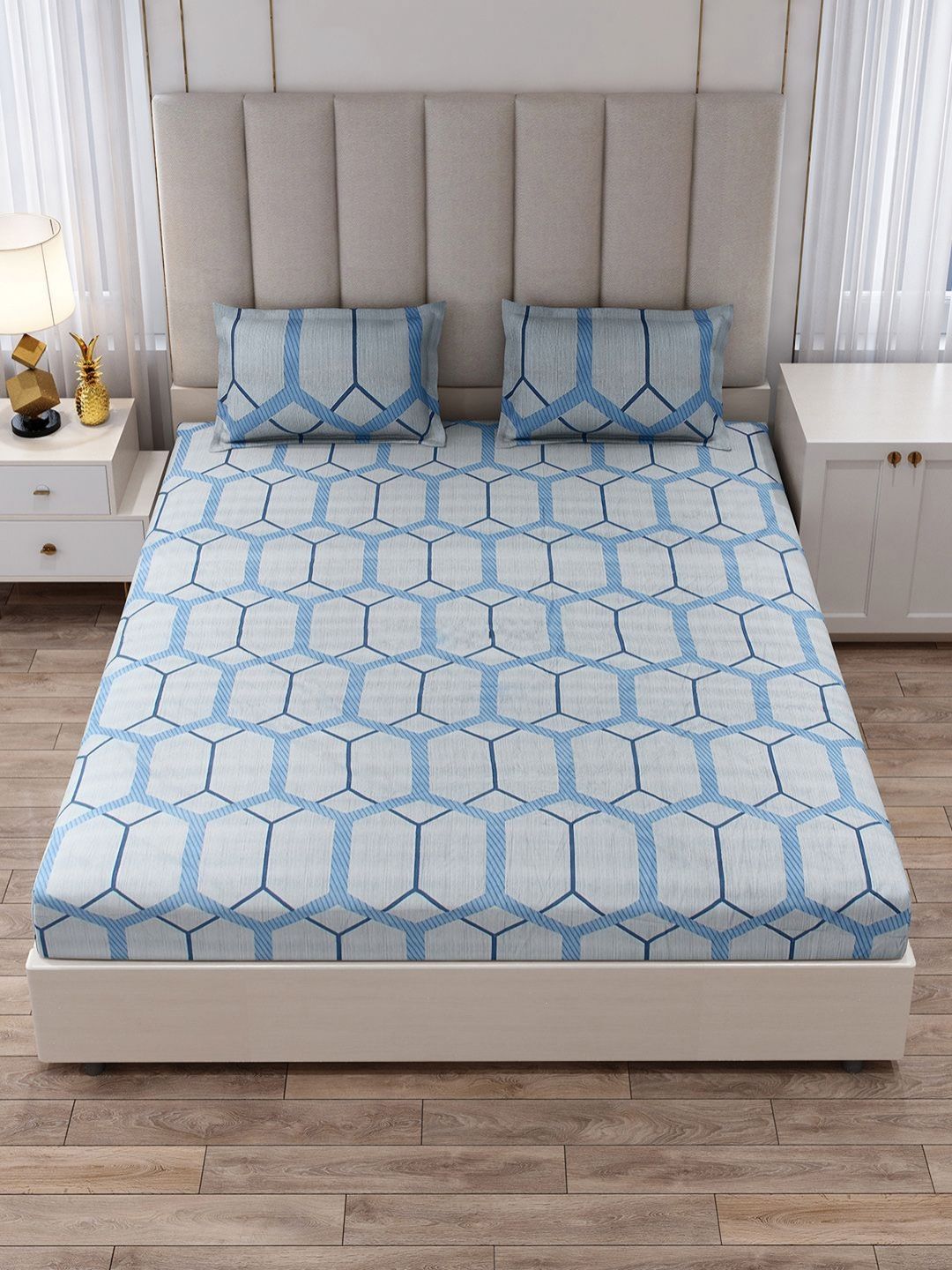 Monte Carlo Blue & White Geometric Printed 130 TC King Bedsheet Set