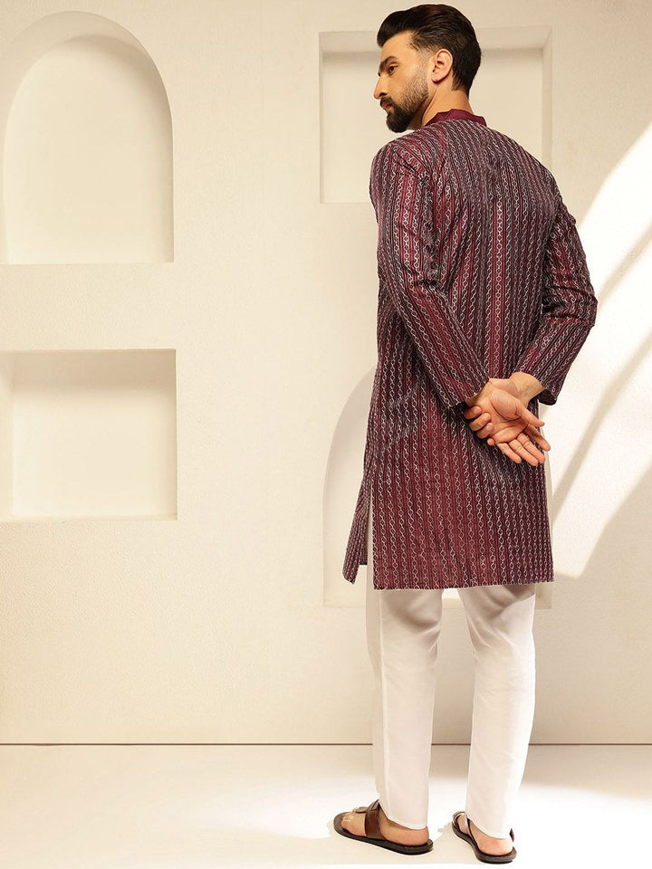 SOJANYA Geometrik Sulam Benang Kerja Mandarin Collar Straight Kurta