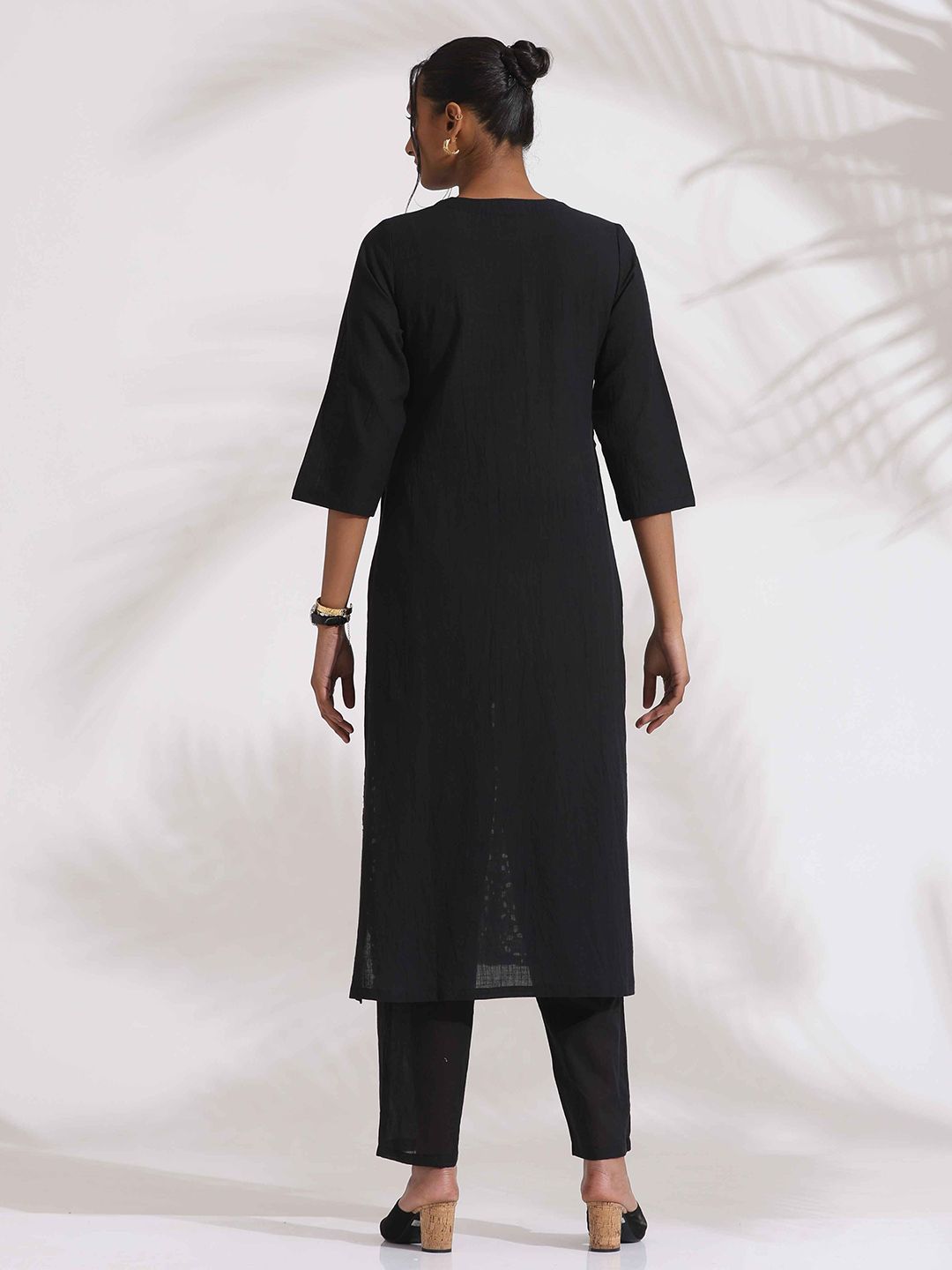 trueBrowns Schiffli V Neck Pure Cotton Straight Kurta with Trousers