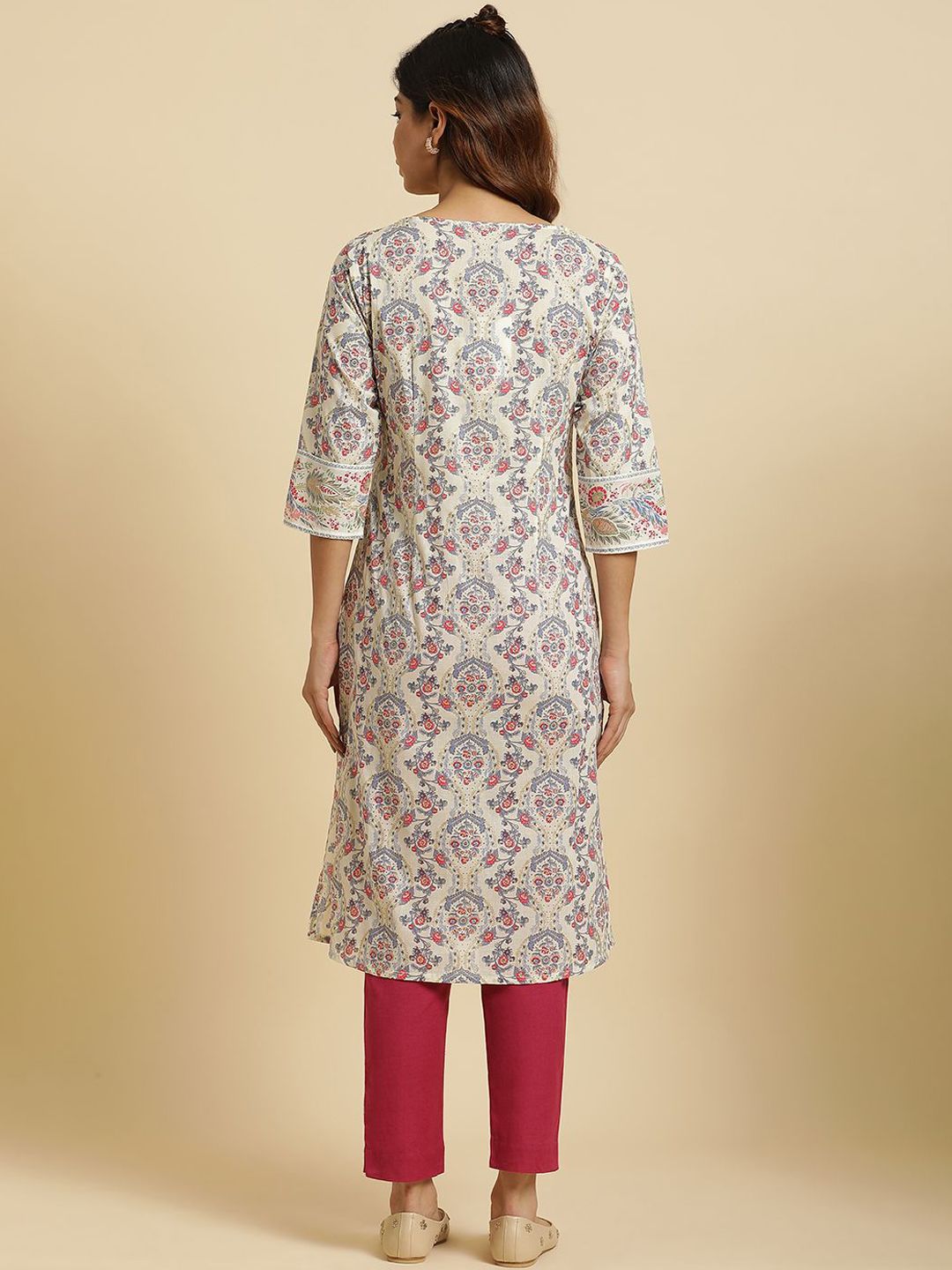W Floral Printed Keyhole Neck Cotton Straight Kurta