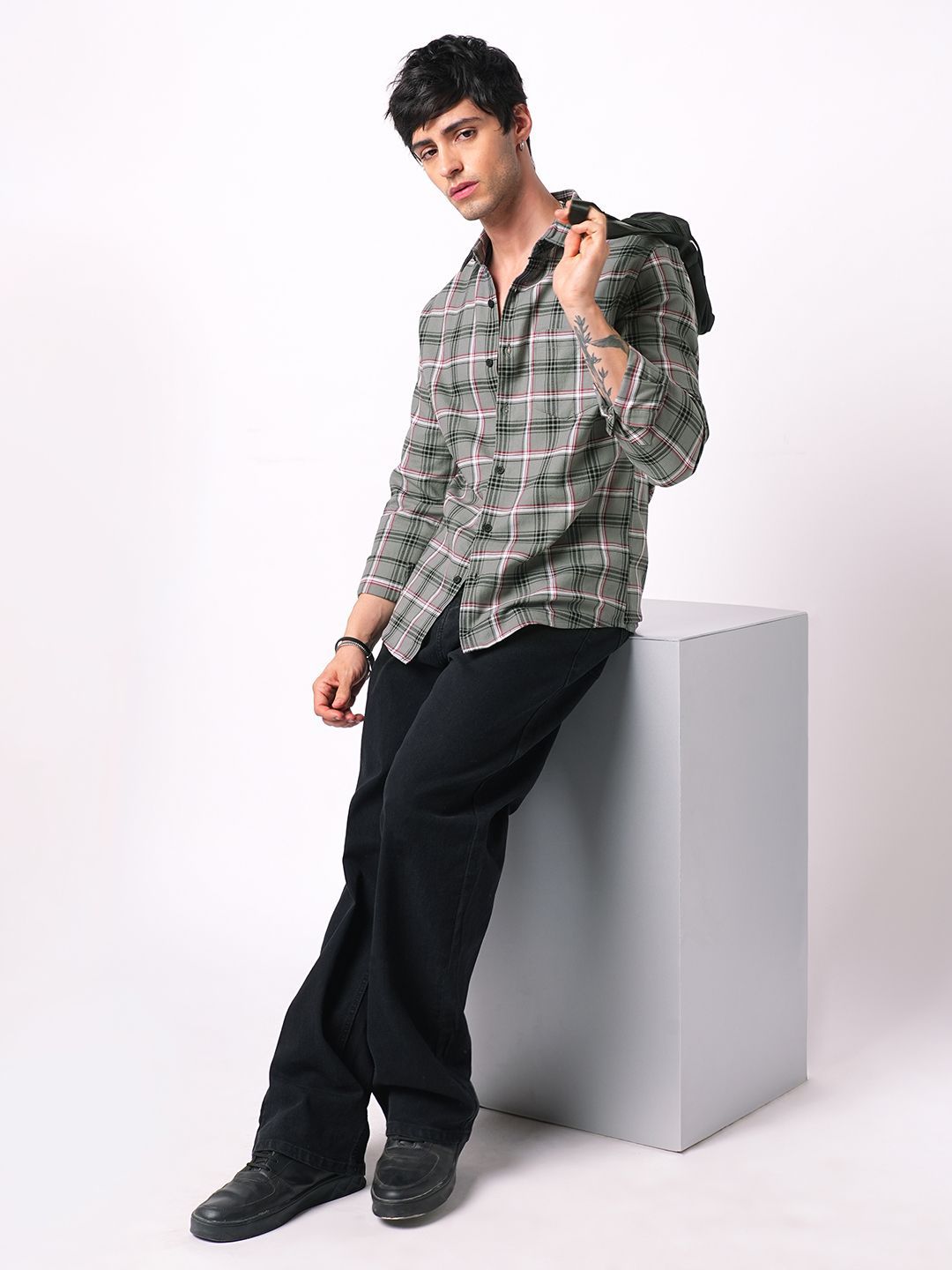 VASTRADO Classic Tartan Checked Slim Fit Pure Cotton Casual Shirt