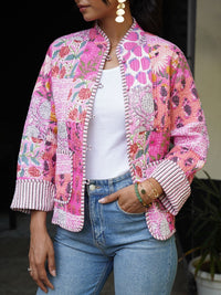Jaket Berkuilt Bunga-bungaan Wanita House of Chikankari dengan Patchwork