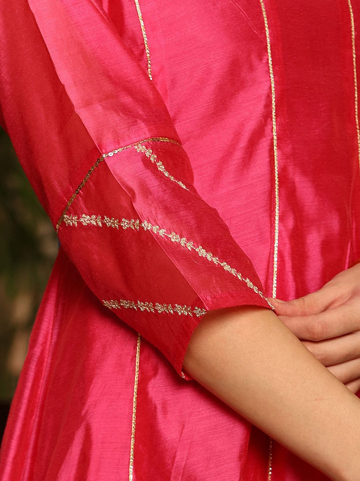 W Women Floral Embroidered Regular Thread Work Kurta with Trousers & With Dupatta